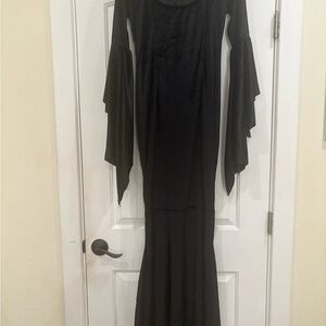 Elegant Morticia Addams Black Maxi Dress